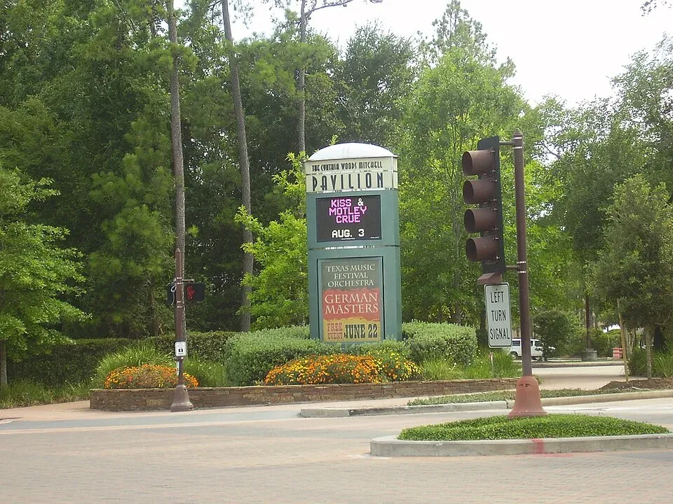 The Cynthia Woods Mitchell Pavilion, Spring