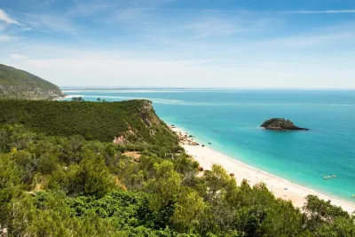 Private Day Tour Arrabida, Sesimbra & wine tastings from Lisbon