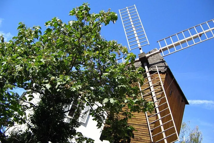 Montmartre Private Walking Tour