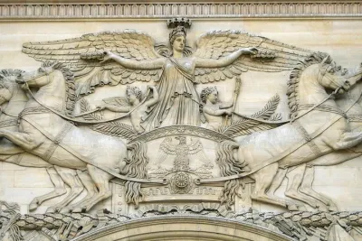 Neoclassical Paris Architecture 2-Hour Private Walking Tour