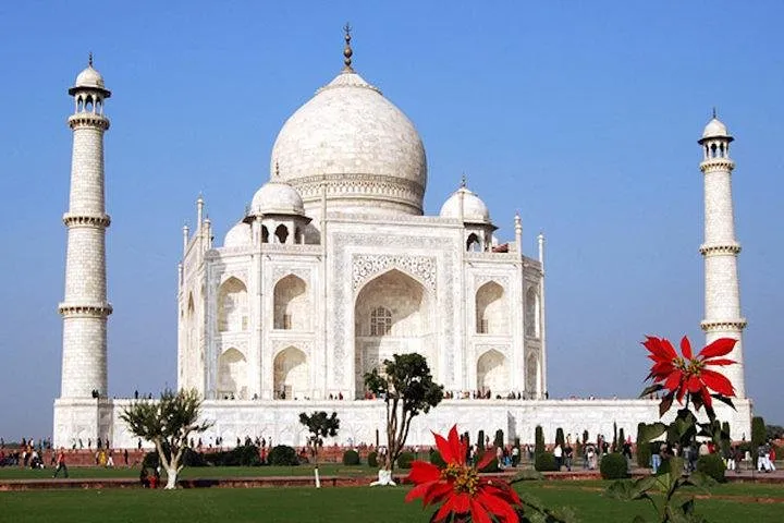 Taj Mahal Tour Along with An Insight into Architecture of Raj epoch