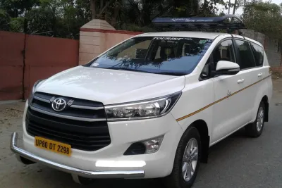 Private Transfer: Agra Hotel to Delhi International Airport