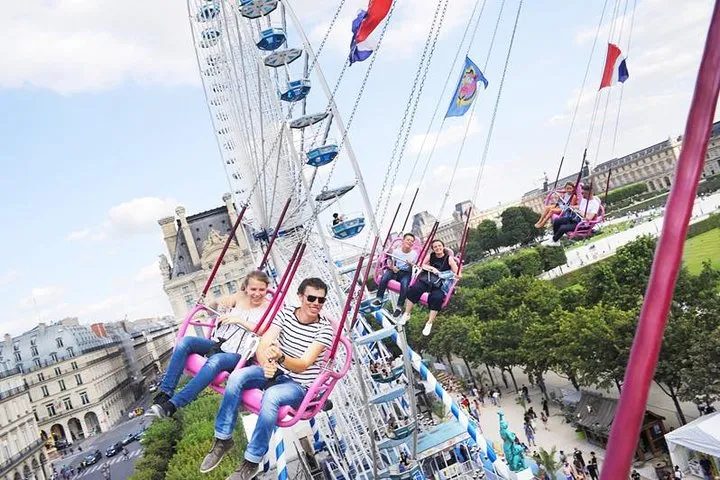 Summer funfair ride & Galeries Lafayette walking tour - Seasonal
