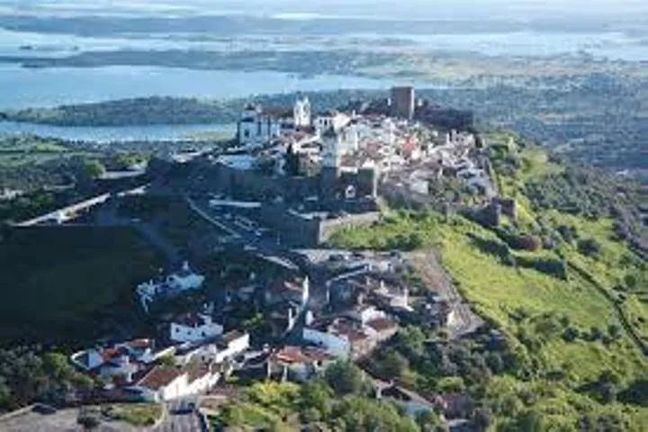 Private Tour Alentejo, Evora, Monsaraz, Mourão-Medieval Times Lunch&Wine Tasting