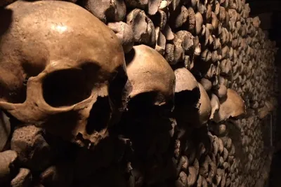 Catacombs of Paris Small Group Restricted Access Tour
