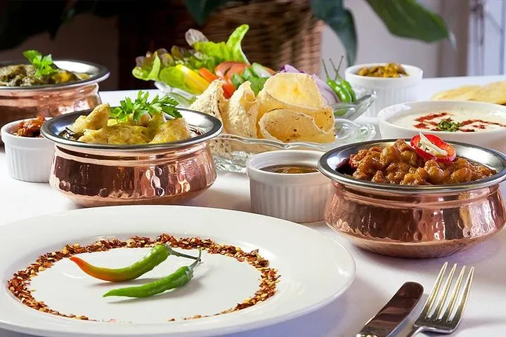 Small-group Delhi Home Cooked Dinner Experience