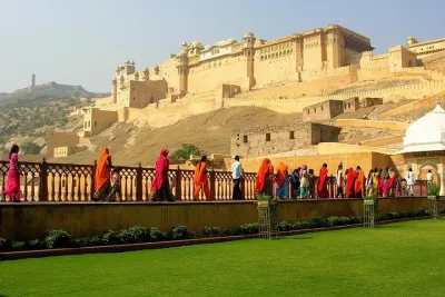 Private Jaipur Sightseeing Day Trip with Royal Palaces visit and Lunch from New Delhi