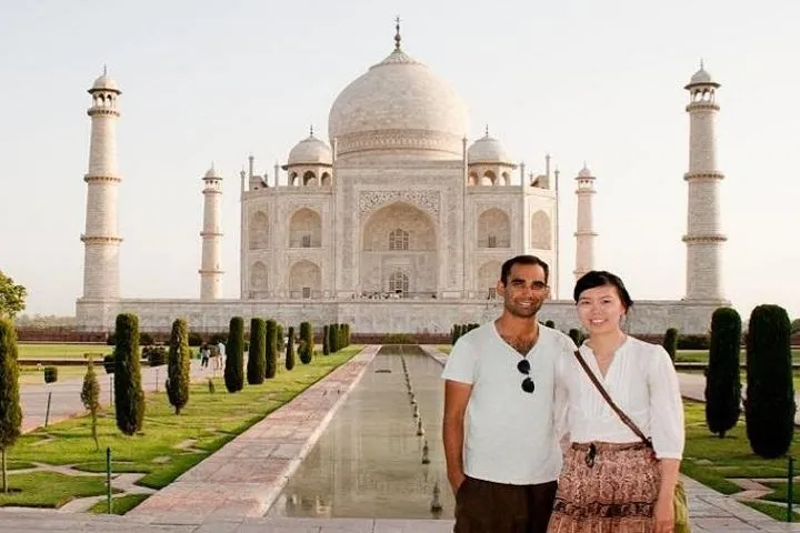 Private Taj Mahal and Agra Full-Day Tour from Jaipur