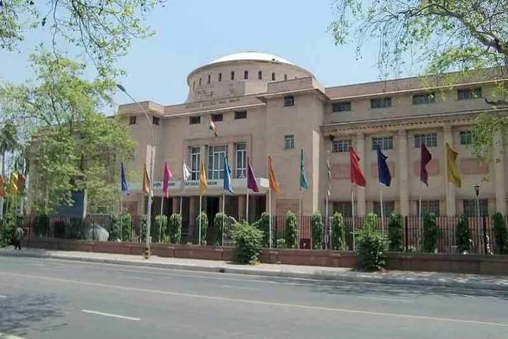 Lutyens' Delhi - A City Of Grand Avenues And Monuments