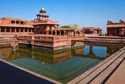 Private Half-Day Tour to Fatehpur Sikri from Agra