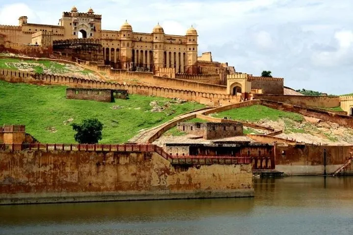 Jaipur and Amber Fort Cycling Expedition