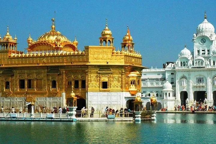 Golden Temple & Wagah Border - A 3 Day Excursion To Amritsar From Delhi By Train