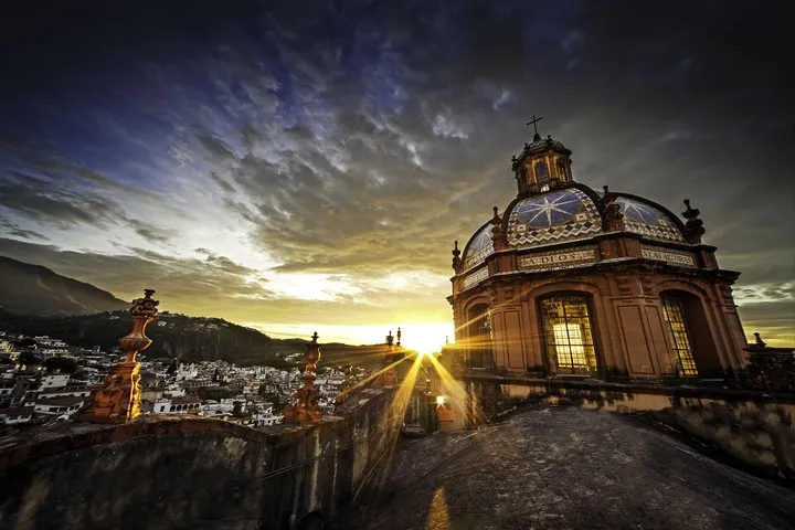 Taxco Overnight