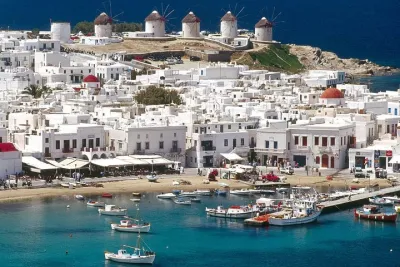 4 Nights in the Greek Islands from Athens: Santorini, Mykonos and Syros
