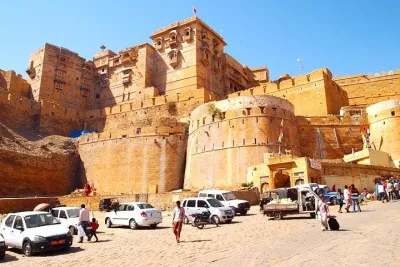 Bikaner Full Day Sightseeing with Bhandeshwari Jain Temple and Lunch