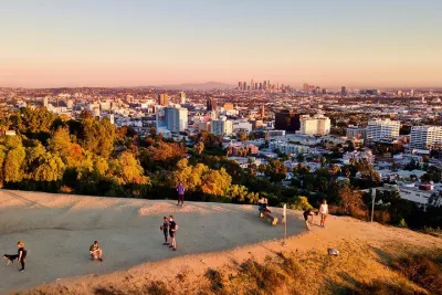Los Angeles: Hollywood Walk & Hike Sunset Tour – Hidden Gems
