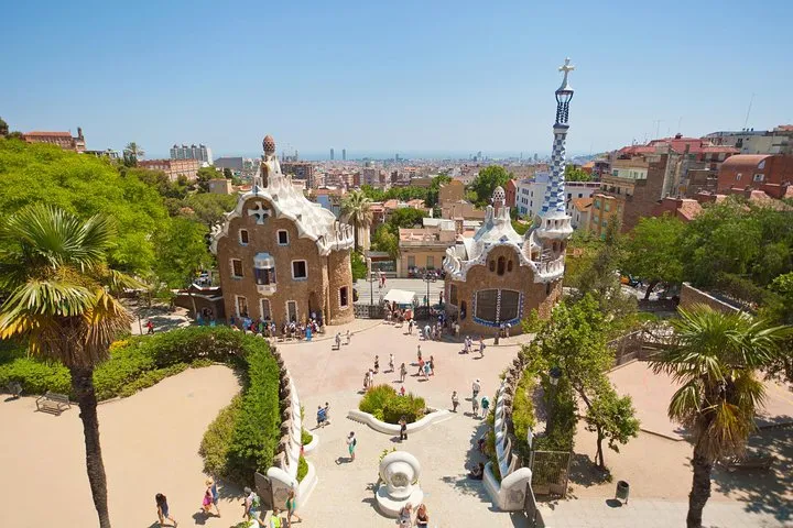 Sagrada Familia & Park Guell Guided Tour with Skip The Line