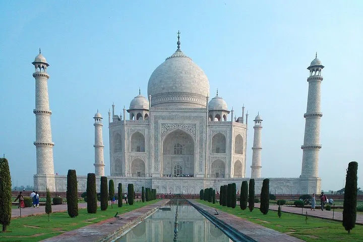 Skip The Line Tajmahal and Agra Fort Tickets With Guide