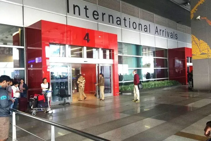 Private Transfer From Delhi Airport to Hotel in New Delhi