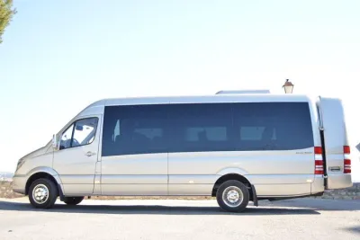 Private Cruise Port to Airport Transfer in Barcelona