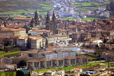 Full-Day Private Tour: Historic Santiago de Compostela from Lisbon