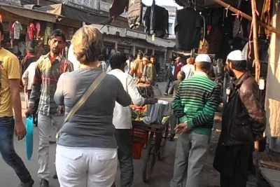 Agra Old City & Bazaar Tour, With Taj mahal & Fort.