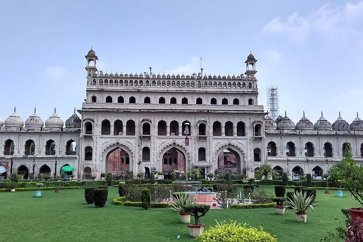 Private Custom Tour: Lucknow Sightseeing with Guide