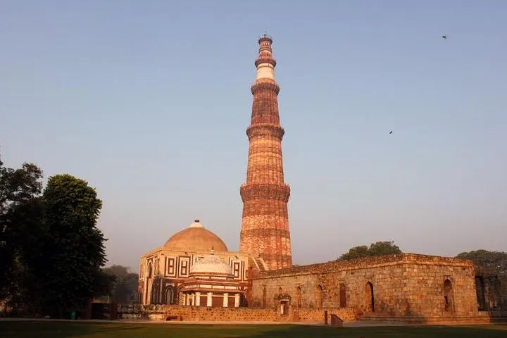 Private Custom tour of Delhi (choose from 18 places to visit)