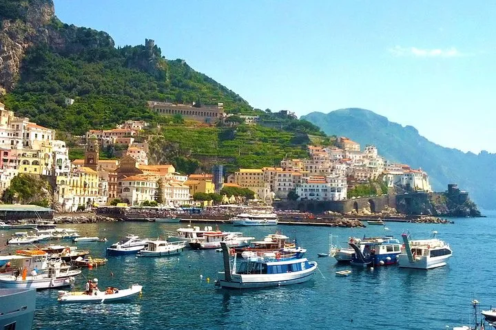 Full-Day Small-Group Pompeii and Amalfi Coast Tour from Rome