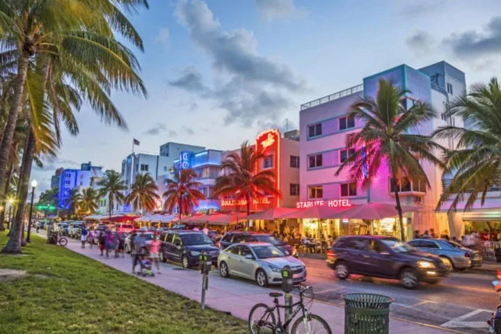 Private Tour: South Beach Sightseeing