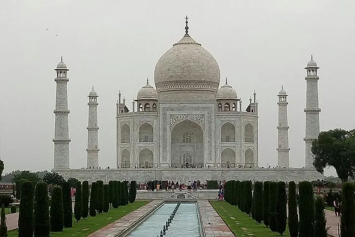 2 Days Taj sunrise and Delhi tour