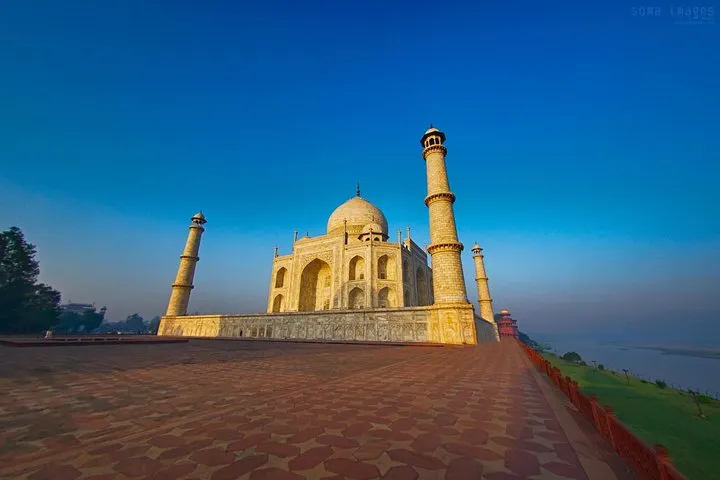 Full-Day Agra City Tour Including Taj Mahal and Agra Fort