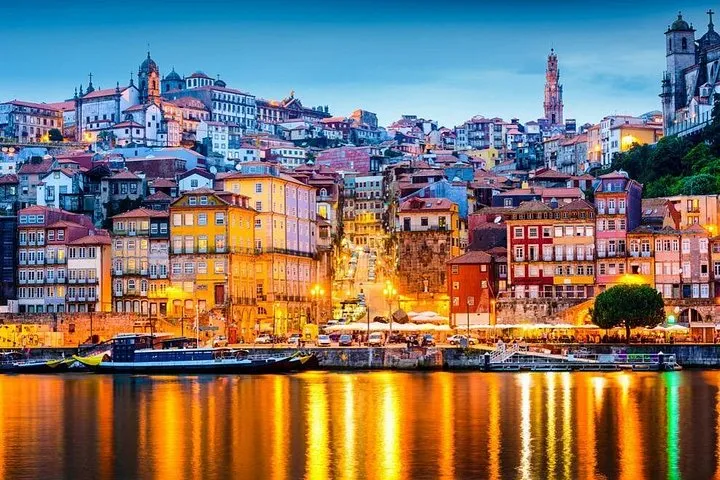 Porto from Lisbon: Private Day Trip with Livraria Lello