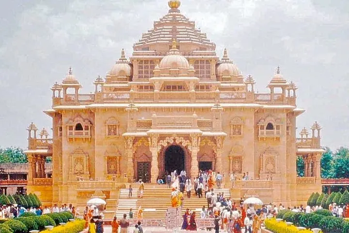 Private Spiritual Delhi Temples Tour with Guide