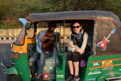 Jaipur: Discover Pink City on TukTuk (Guided Tour & Food Tasting)