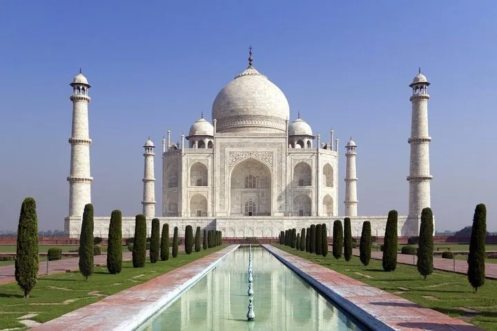 Solo traveler Taj Mahal trip only