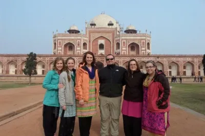 Delhi Day Tours with Lunch, Monument Entrance and Rickshaw Ride