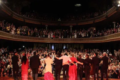 Flamenco in Palau de la Musica and Sailing Small Group Experience