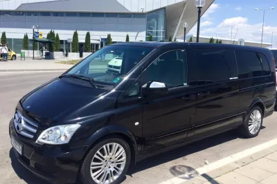 Arrival Private Transfer: Airport Charles de Gaulle OR Orly TO La Defense