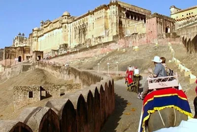 Private Transfer From Delhi To Jaipur