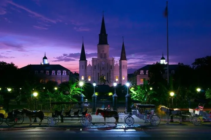 Haunted Drunken History Tour from New Orleans
