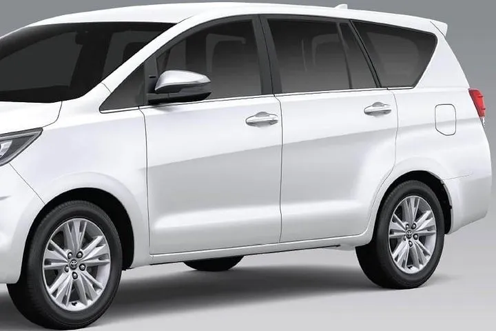 US$40 Transfer Airport To City Hotels In A Private Car Upto 3pax