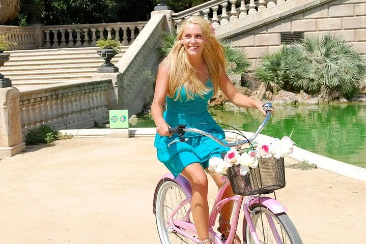 Barcelona's Original Bike Tour in English