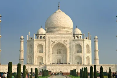 Private day trip to Taj Mahal from New Delhi