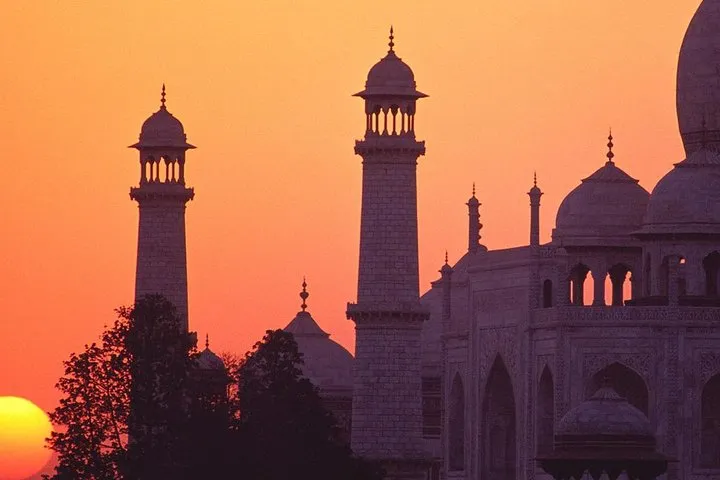 Agra Day Tour Sunrise and Sunset of Taj Mahal