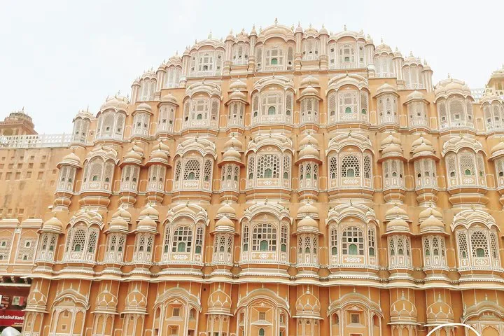 Full Day Jaipur Tour with Guide and Transport