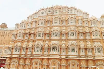 Full Day Jaipur Tour with Guide and Transport