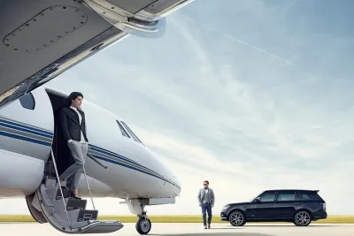 Private Luxury Range Rover Arrival Transfer: Heathrow Airport to Central London