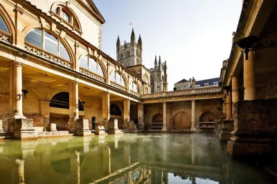Private Chauffeured Minivan Tour to Bath from London with a Licensed Guide