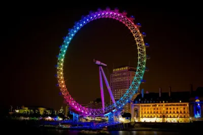 Blue Badge Guided City Tour of London With Minivan for Half Day